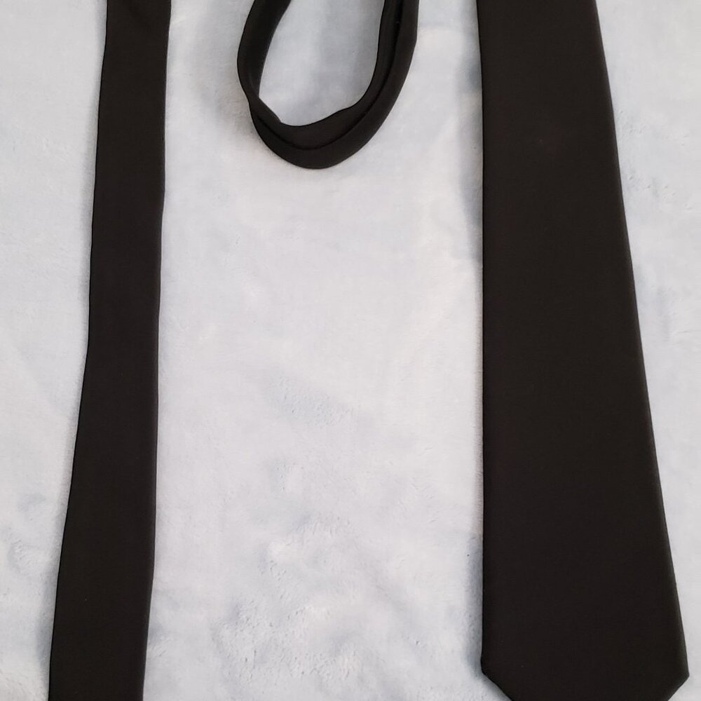 Men's black tie